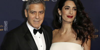 image: Amal Clooney viste fram magen på rød løper